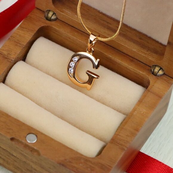 "Rose Gold Letter G Pendant with Crystals – 18K Gold Plated Charm, XPPT1356 - Picture 10 of 13